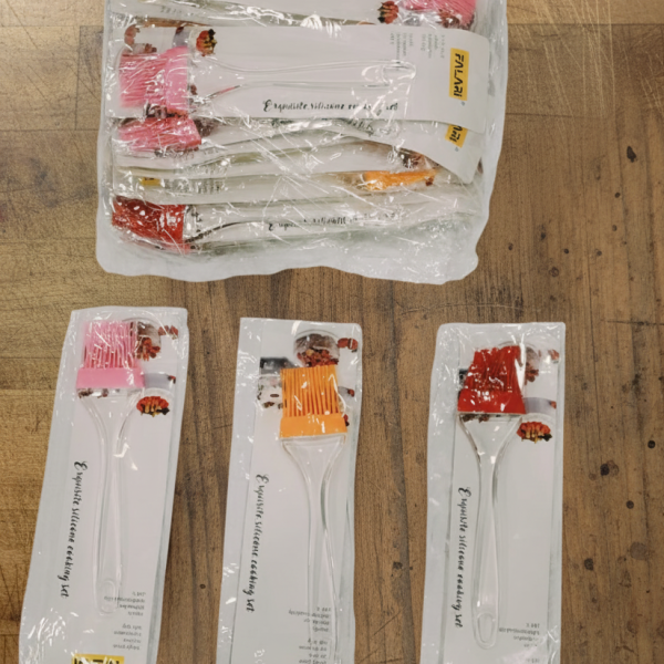 BIG OIL BRUSH (In one pkt 25 pcs)