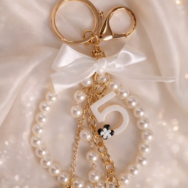 CROWN PEARL CHARM KEY CHAIN (PACK OF 12)